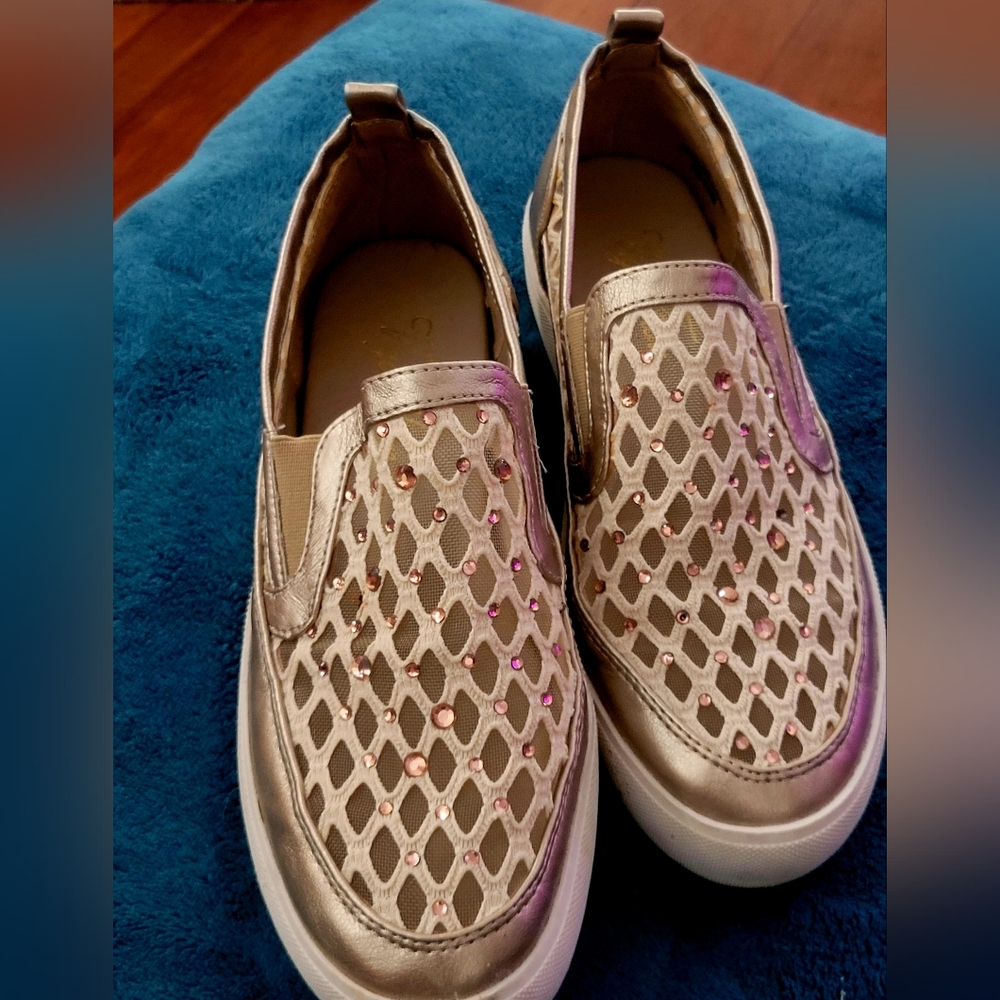 Elegant Gold Slip-On Women's Sneakers Come With Box 7.5